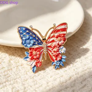 250th American Anniversary Butterfly Brooch Patriotic US Flag Pin Elegant Alloy Decorative Badge Fashion Clothing Accessory for Independence Day Celebration Party Daily Outfit Memorial Gift