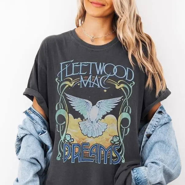 Fleetwood Mac Dreams Shirt Vintage Rock Band Tee Retro Music Graphic T-shirt 90s Style Stevie Nicks Gift Distressed Concert Merch