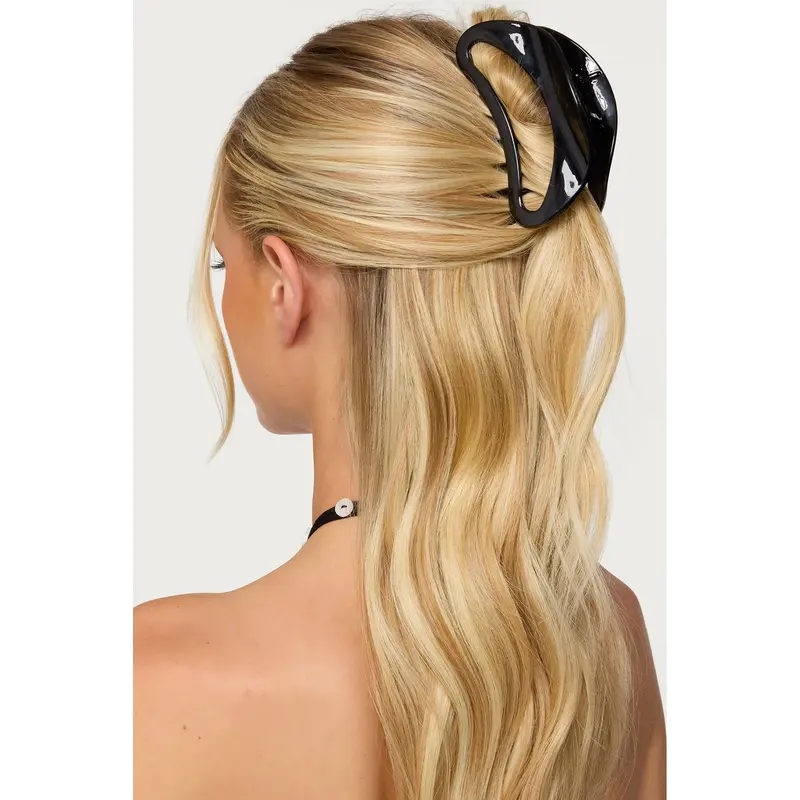skims claw clip flamingo ヘアクリップ skims claw clip - TikTok Shop