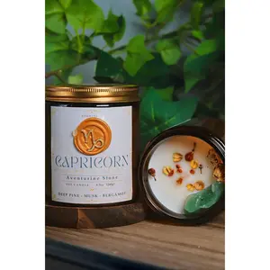 Capricorn Zodiac Candle – Aventurine Crystal w/ Floral Decor