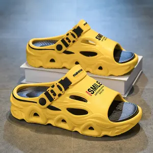 Men’s sandals for summer outdoor wear, anti-slip, thick sole, soft with high cushioning; beach sandals suitable for driving and sports; slide sandals.