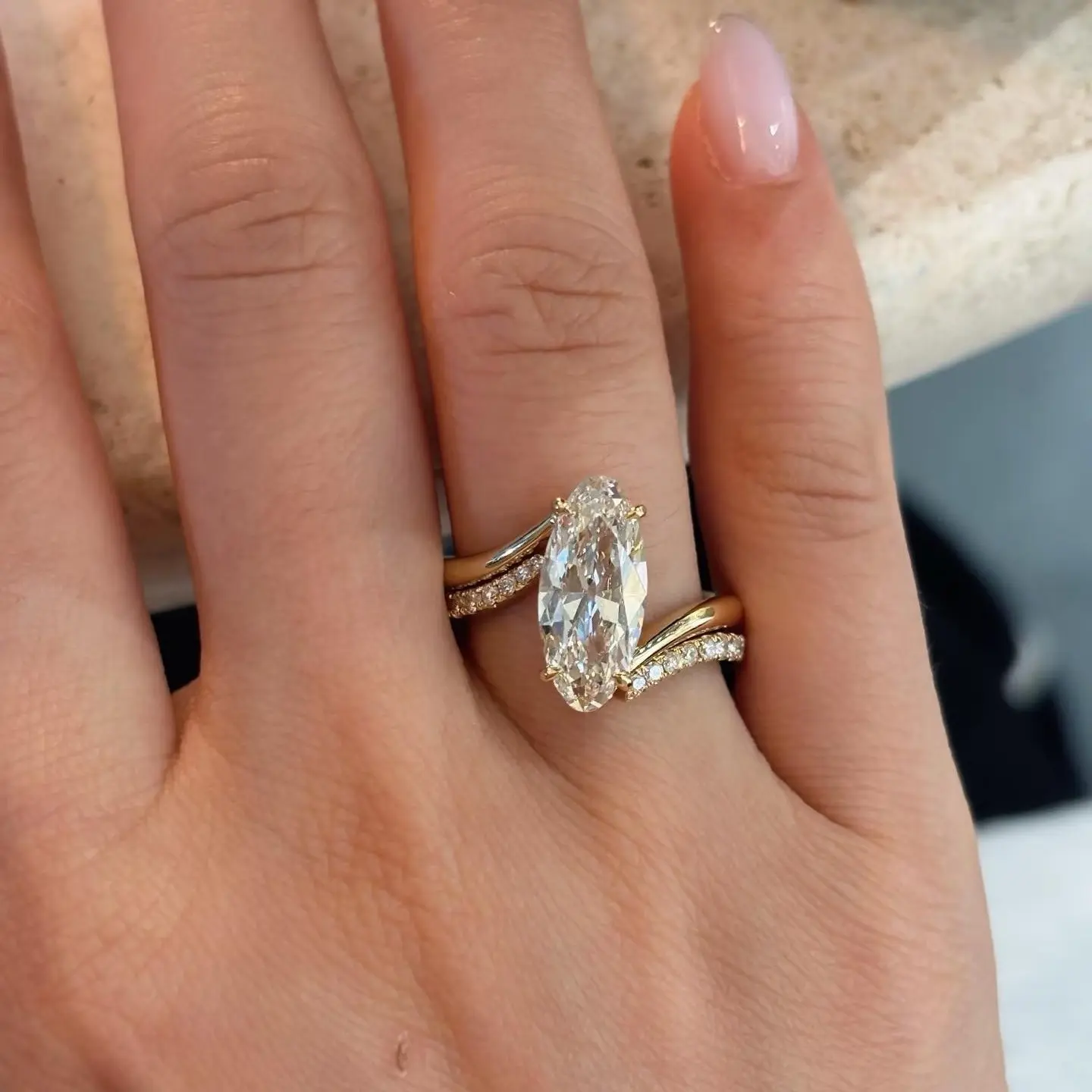 18-K lab-grown oval-cut diamond ring — 2 carats, understated luxury with a premium feel, ideal for stacking, suitable for everyday wear and perfect for engagement/marriage proposals, B2-10011139