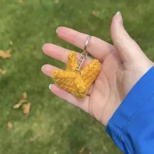 crab rangoon keychain | crochet keychain | crochet accessory