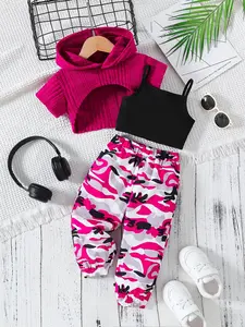 Girls' clothing, girls' set with a sweet and trendy style, including a short hooded sweatshirt with a rose red stripe, black camisole, pink camouflage ankle pants, baby girl birthday gift, Valentine's Day gift, suitable for daily wear in spring and summer