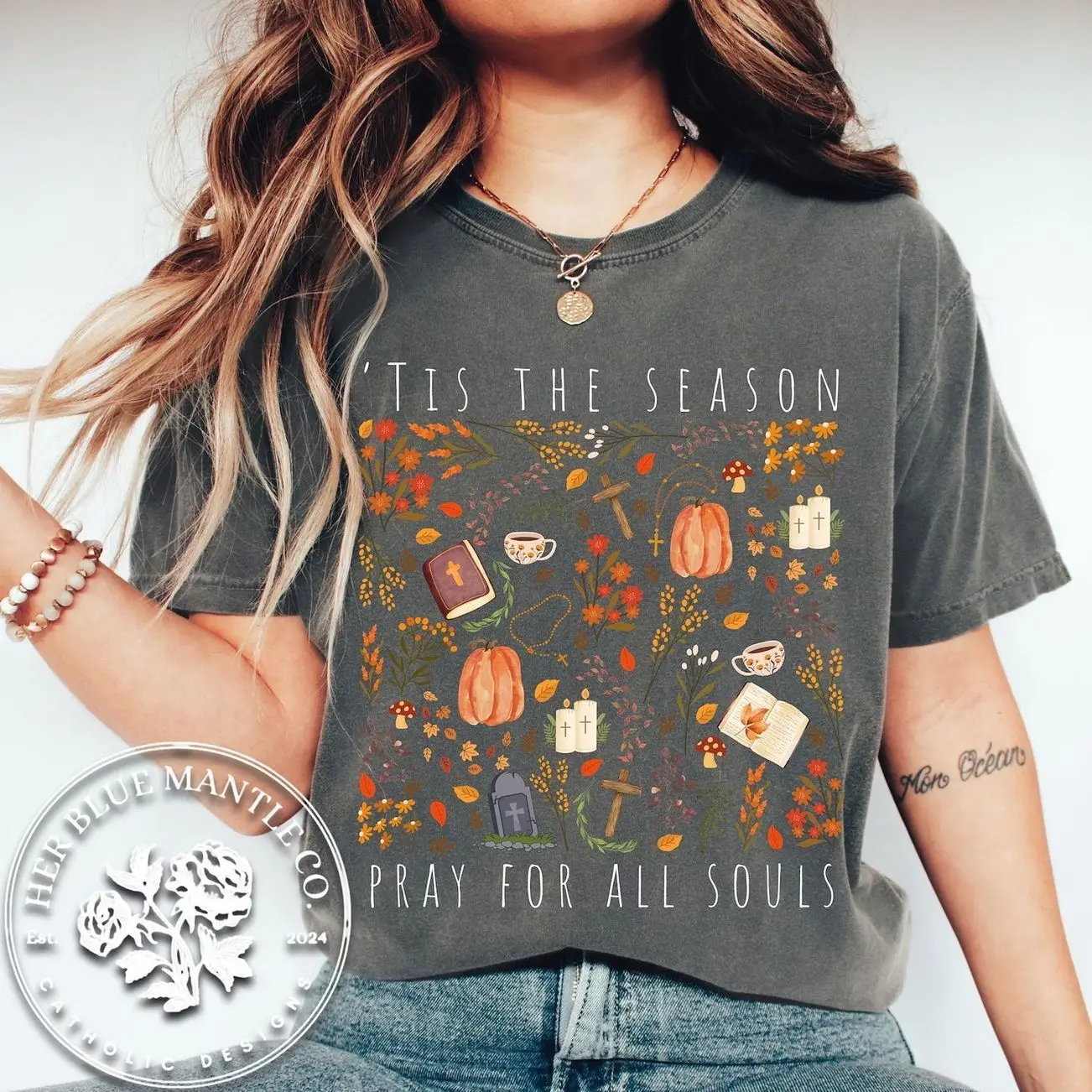 Comfort Colors All Souls Day Catholic Shirt, All Hallows Eve Tshirt, Halloween Catholic Gift Tee, Fall Catholic Comfort Colors Shirt for Women, Unisex Womenswear Graphic Tops MT8