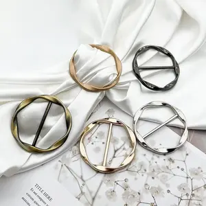 5 Pcs Metal Ring Buckles – Multi-purpose fashion clips for T-shirt knot styling, waist cinching and scarf accessories. Durable DIY clothing rings for outfit adjustment, sewing projects, dress styling and creative everyday fashion use.