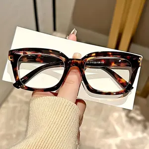 Vintage Anti- Light Reading Glasses, Unisex Spring Hinge Eyeglasses for Work, Daily Clothing Decor, Lightweight Durable Glasses, Perfect for Student Daily Use