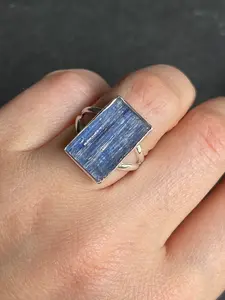 Size 7.5 Rough Blue Kyanite sterling silver ring