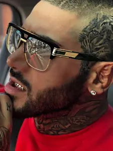 1 large square fashion glasses for men to wear to the beach or go outdoors