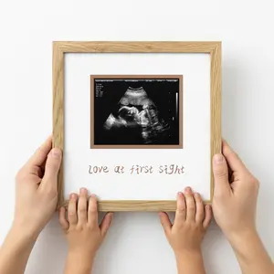 Wooden Photo Frame for Pregnancy Announcement, Perfect Fit for Ultrasound Photos, 6x4 Inch, Baby Shower Gift, Traditional Style