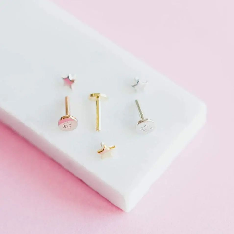 SINGLE Screw Front Teensie Star Stud SINGLE Screw Front Teensie Star Stud