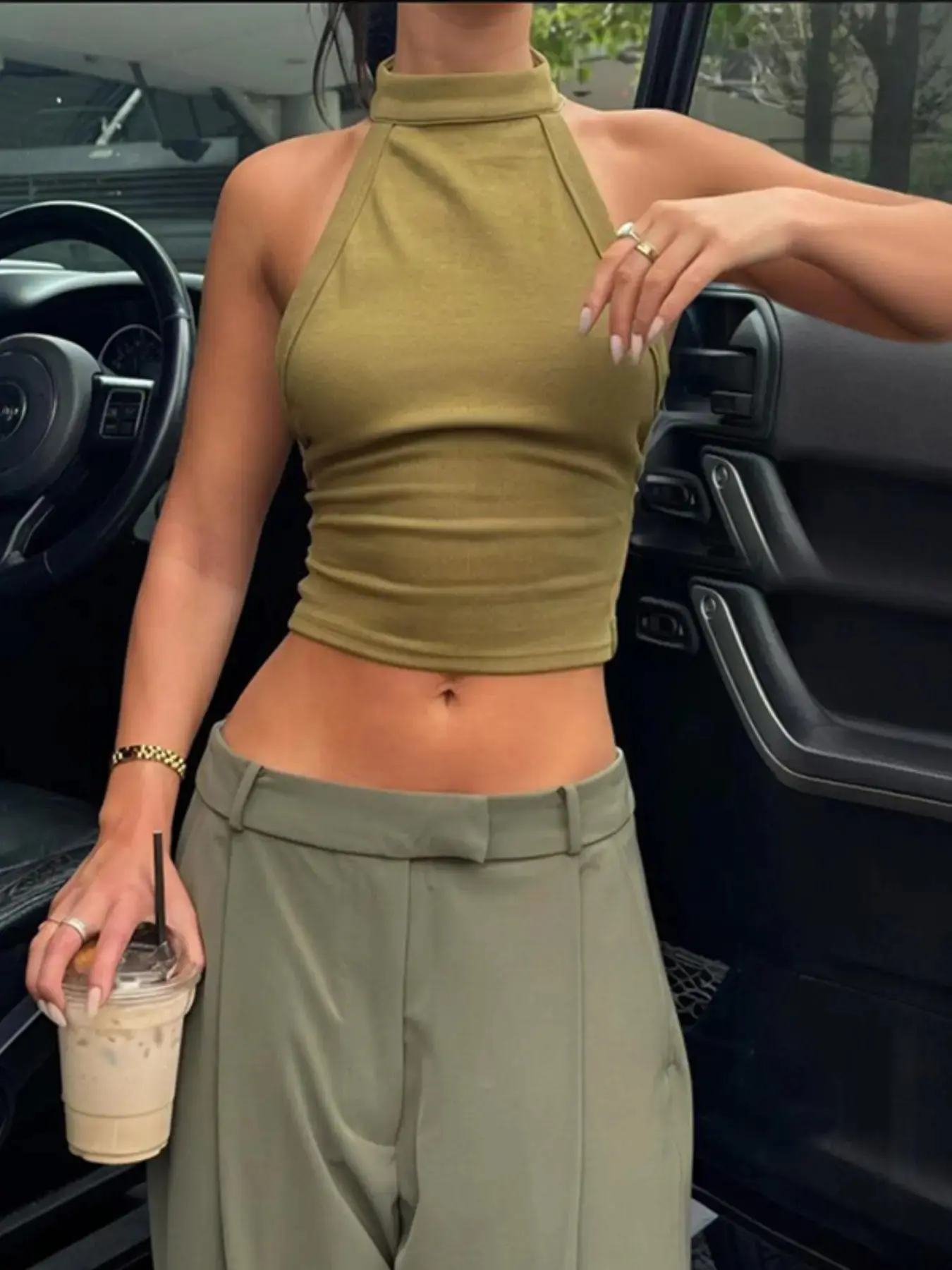 Women Backless Halter Top Cropped Fitted Sleeveless Minimalist Aesthetic Everyday Casual 2026