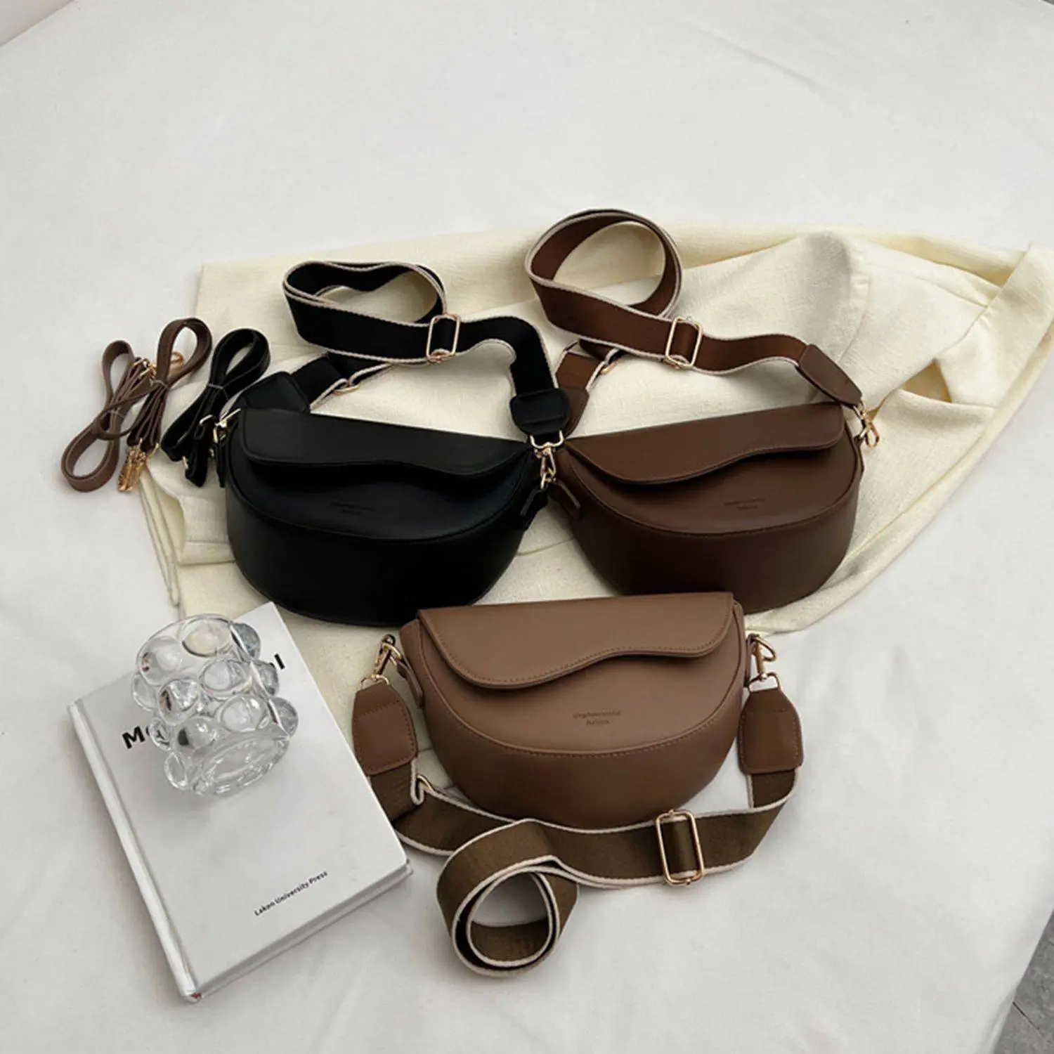 Women's Chic Faux Leather Half Moon Crossbody Handbag - Adjustable Strap Shoulder Satchel, Solid Color Bag for Travel, Adjustable Strap Bag, Commuter Crossbody Bag