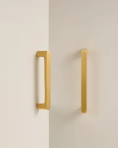 ASTOR ROUNDED L-SHAPE BRUSHED BRASS CABINET PULL