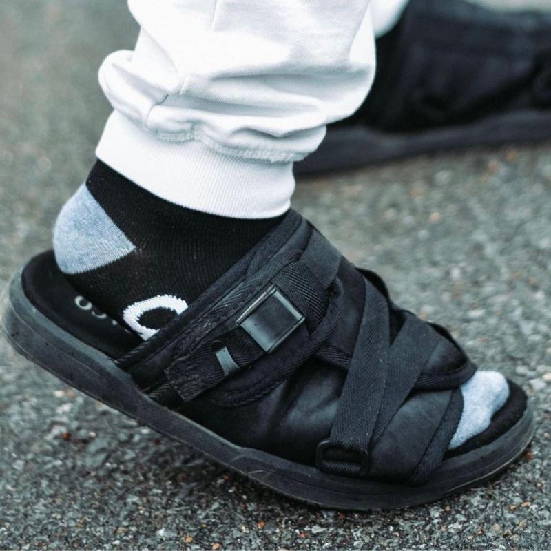 Comfortable Slides  Men and Women – Signature Design with Adjustable Straps, Arch Support & Slip-Resistant Sole,  Wide/Narrow Feet, Everyday Footwear  All-Day Wear forGift