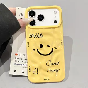 Crinkle Texture Phone Case with Smile Face | Cute Aesthetic Pastel Colors for iPhone Case with Lens Guard, Full - Coverage Drop Protection con iPhone 17/16/15/14/13/12 Pro Max/XS
