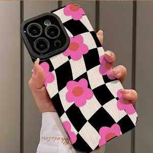 Checkered Floral Design TPU Shockproof Ultra-Thin Protective Smartphone Phone Case Cover Casing Protection Cellphone for iPhone 17/16/15/14/13/12/11/plus/pro Max Series Gift Idea Flower Accessories Stylish Shockproof Casing
