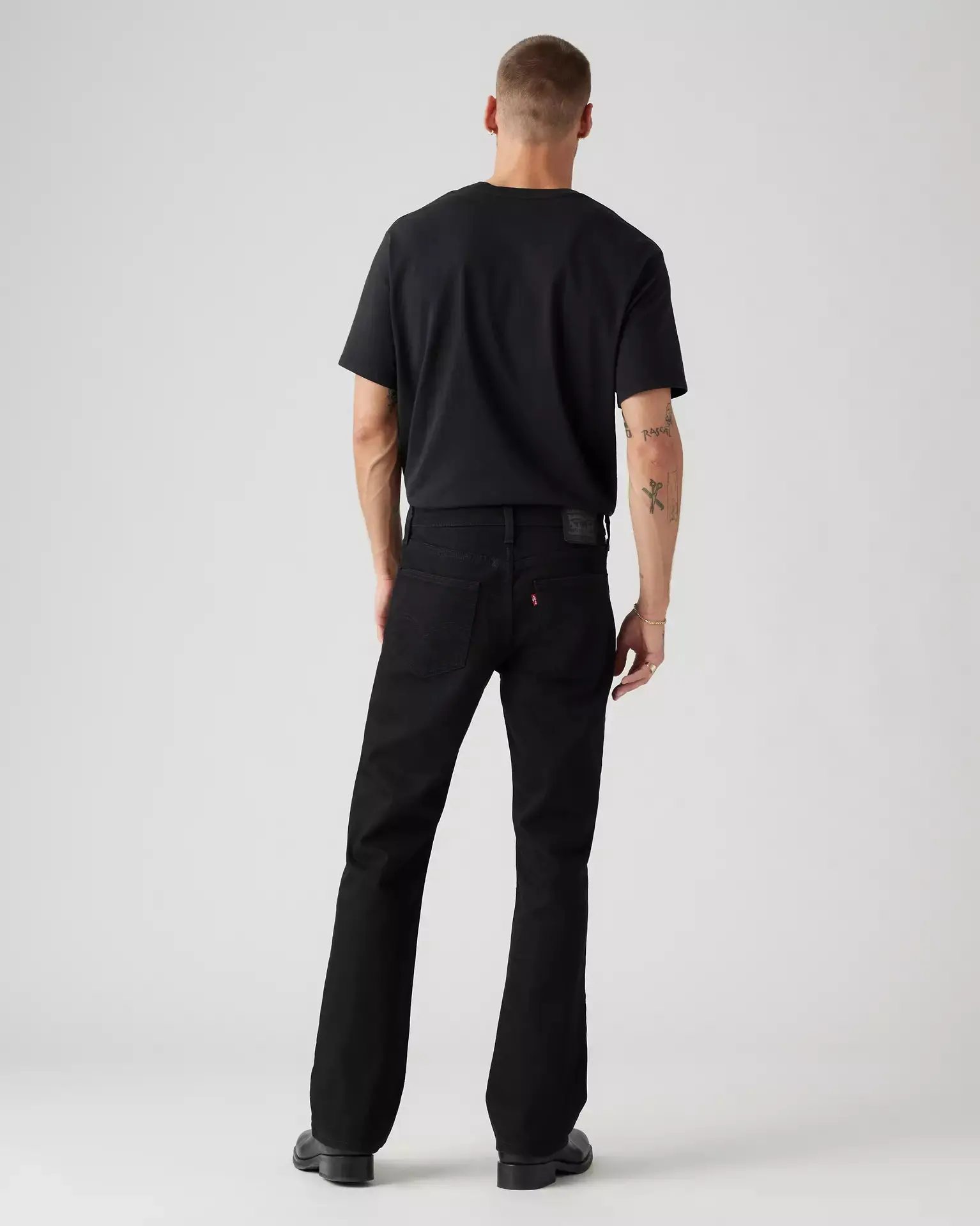 Levi’s men’s 527 Stretch Slim Bootcut Jeans- Black 055270539