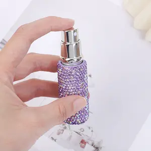 Bling Perfume Spray Keychain – Rhinestone Mini Refillable Atomizer, Portable Travel Fragrance Bottle, Cute Bag Charm for Women