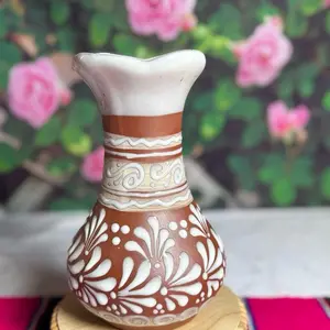 Vase Relieve color Blanco Trébol Sets 9 In Home Decor Accessory Hand