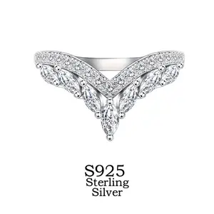 S925 Silver Professional Designed Zirconia Encrusted V-Shape Crown Engagement Ring, Suitable For Wedding and Anniversaries, Ideal Valentine's Gift, Luxury Jewelry