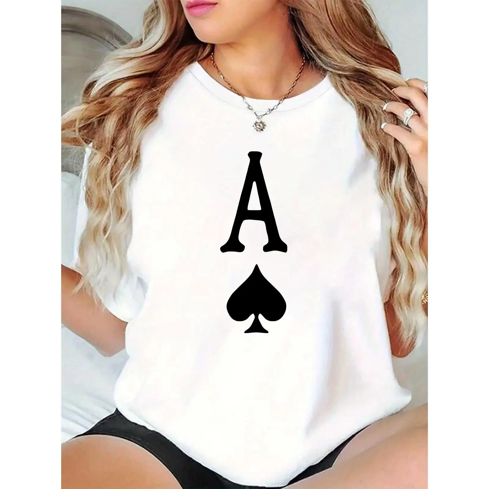Women's Ace of Spades Graphic T-Shirt, Casual Short Sleeve Tee for Poker Nights, Halloween, Daily Wear, Trendy Fashion for Ladies