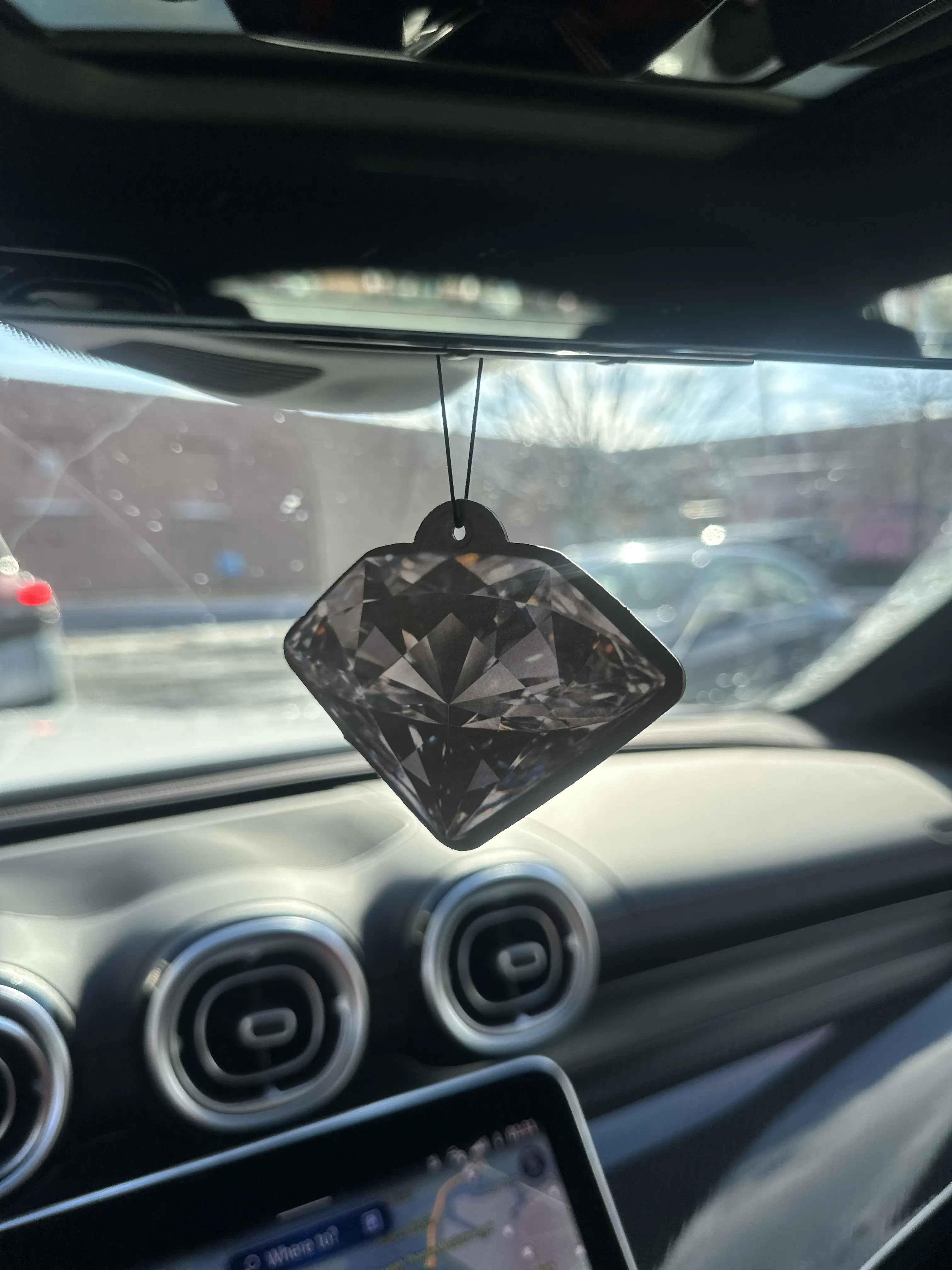 Scente Diamond Luxury Hanging Car Air Freshener - High-End Style & Long-Lasting Fragrance for Premium Vehicle Atmosphere