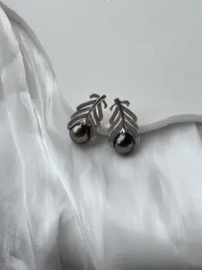 Tahitian Design Stud Earrings