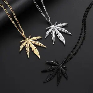 Gift Fashion Titanium Steel Rock Punk Retro Hip Hop Choker Leaf Pendant Maple Leaf Necklace