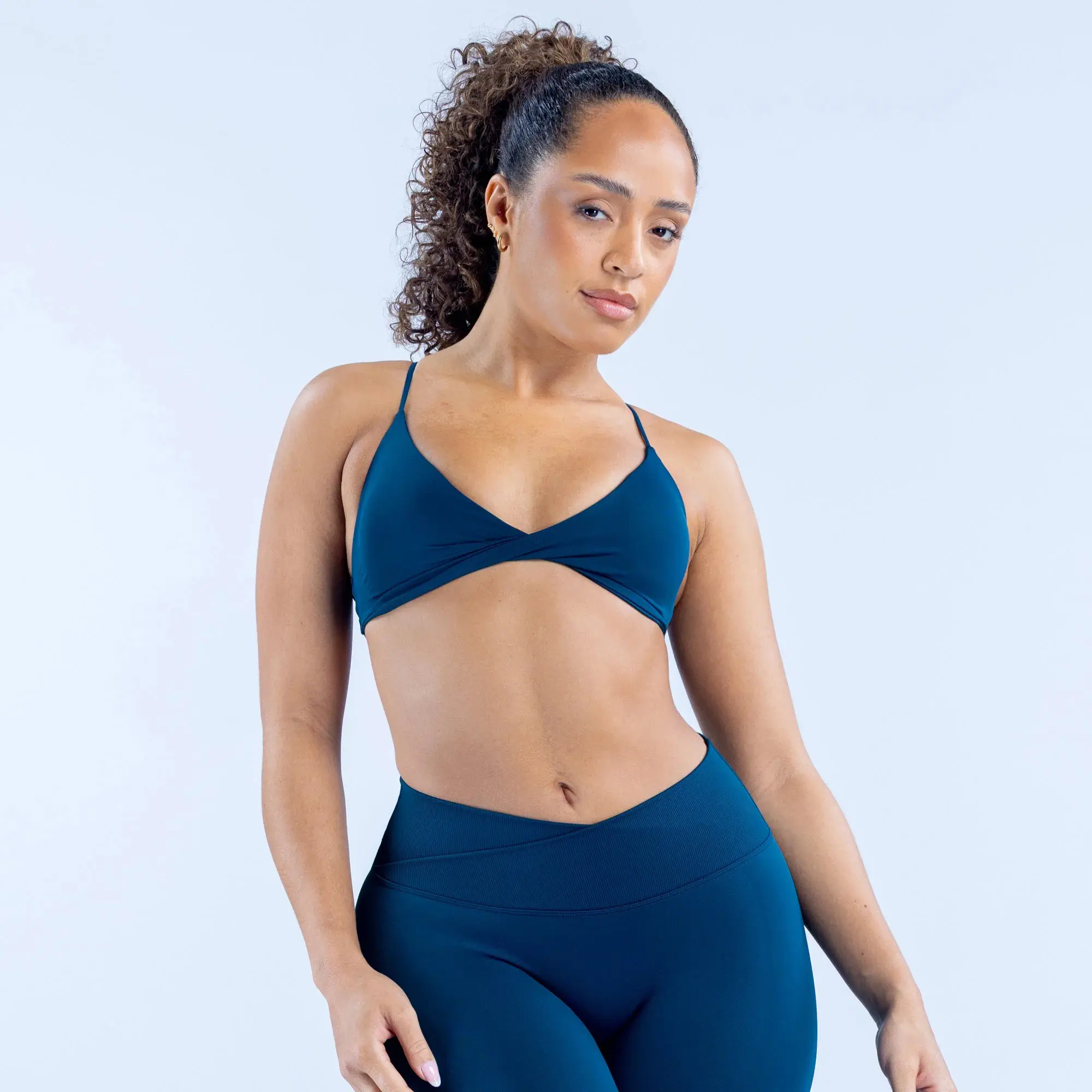 D.F.Y.N.E Vision Twist Front Sports Bra (full logo) - Front Twist Detail Workout Sports Bra Made for Studio Training, Stretching Routines and Casual Daily Wear