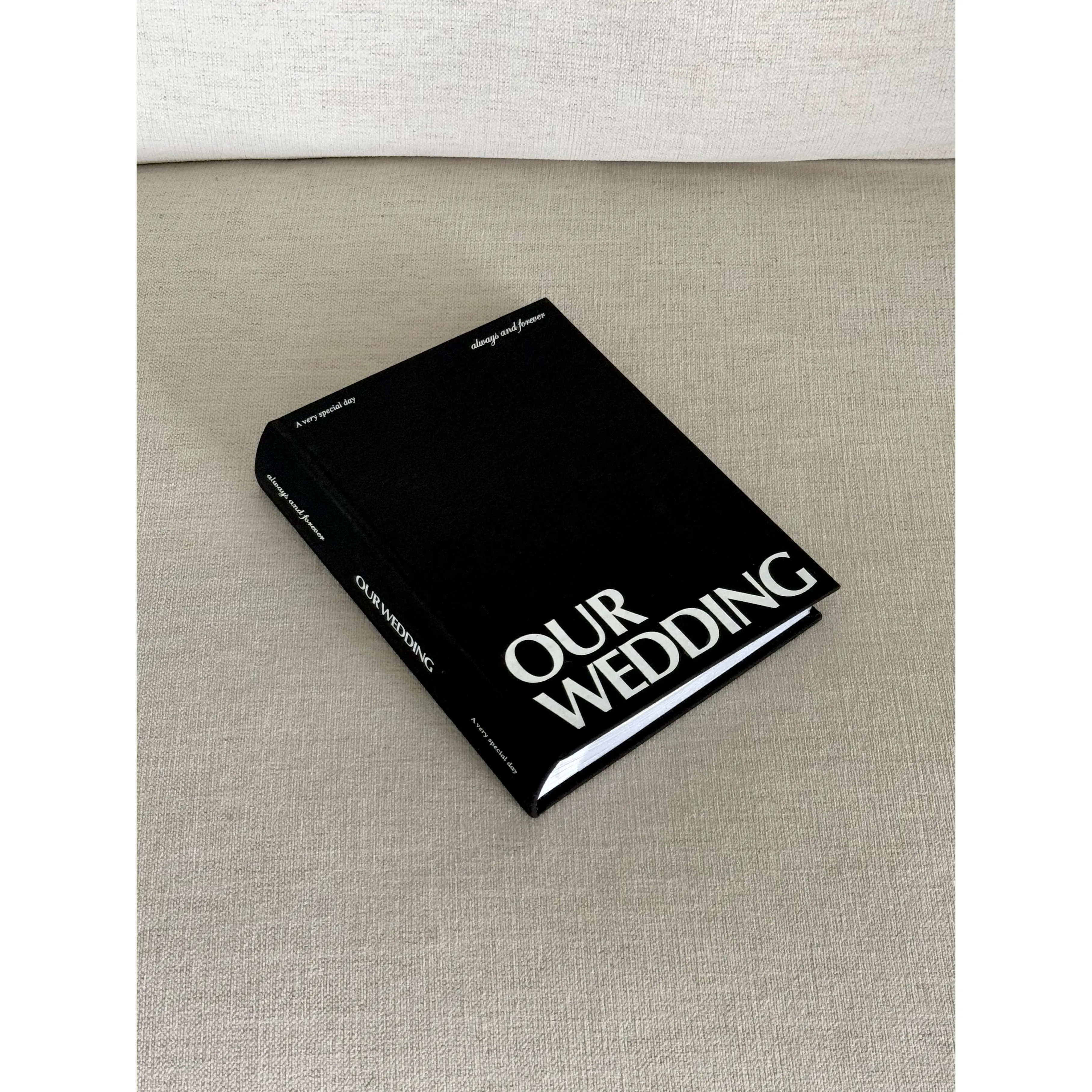Wedding Photo Album in Black Wedding Photo Album in Black
