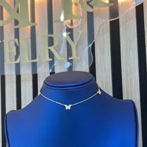 Tobillera con mariposas brillantes en plata 925