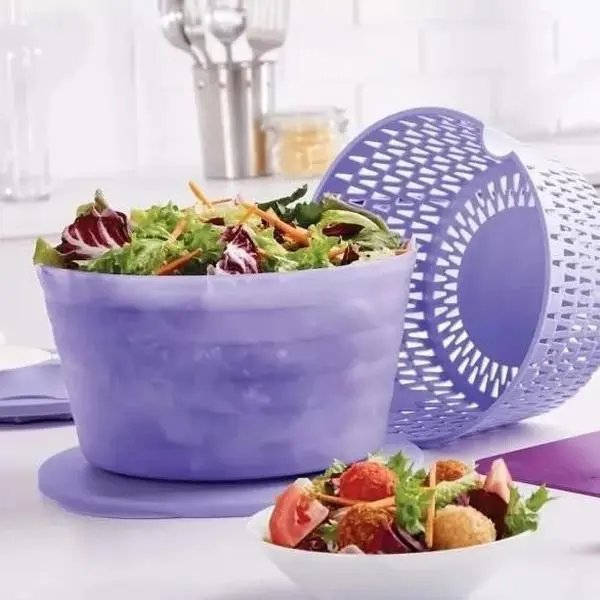 Salad spinner Salad spinner
