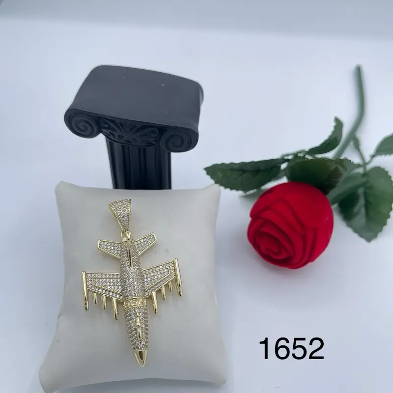Rodriguezjewelry #1652 plane design pendant Rodriguezjewelry #1652 plane design pendant