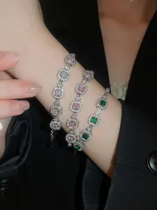 Elegant Zirconia Hollow-Out Bracelet, Exquisite Trendy Bracelet, Four-Square Design Jewelry Accessory, Stylish Women's Fashion Gift Idea