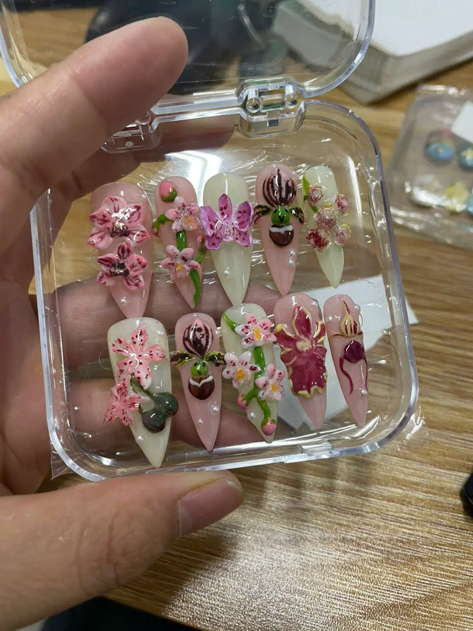 Long White Handmade Soft Gel Reusable Press-On Nails Set 1