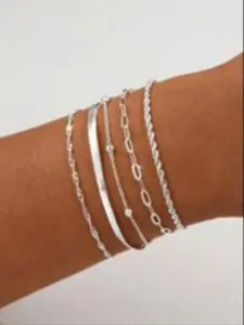 Women's Elegant Stackable Silver Color Bracelets Set, Minimalist Jewelry for Daily Wear, Christmas Gift Idea, Copper Alloy Hand Chain Design.