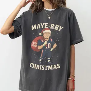 Drake Maye Shirt Mayerry Christmas Print Shirt, Funny Maye Christmas Shirts, NE Football Fan Tee, Holiday Game Day Top, Vintage Quarterback Christmas Gift for Fans, Unisex Festive Football Apparel