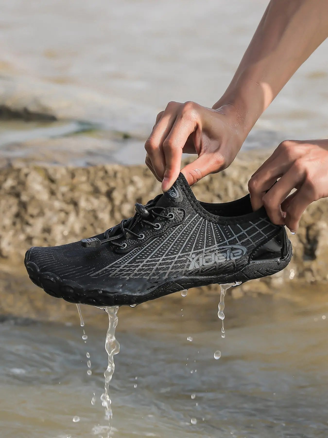 Unisex Multi-Functional Water Shoes, Comfortable and Durable Design, Ideal for Outdoor Activities, Beach, Swimming, Surfing, Quick-Dry, Sporty Water Shoes