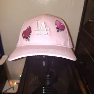 LA Pink Baseball Cap with Dripping Design and LA Logo