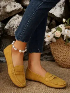 Women's Casual Slip-On Loafers, Lightweight Comfortable Flat Shoes, Round Toe Plain Color Flats, All Seasons, Large Size, Suede Material