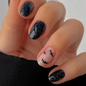 Bat Pattern Fake Nail with Nail File & Tape, 24pcs/set Glittering Fake Nails Short Oval Press on Nails for Women & Girls DIY Nail Art, Elegant Stick on Nails Kit