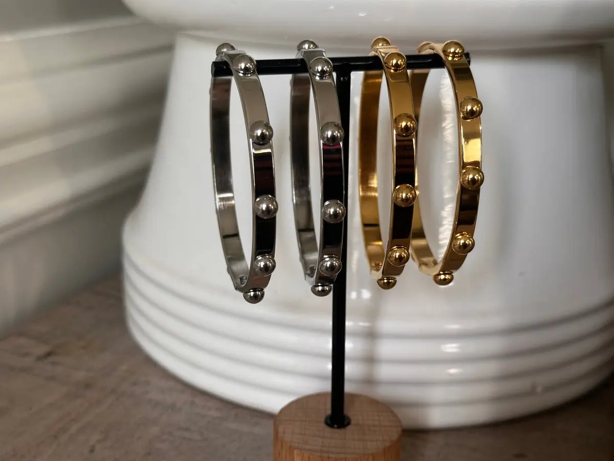 Ball Bound Bangle (2 colors)