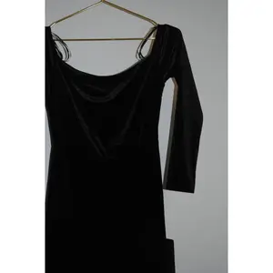 black Lulus velvet bow detail jumpsuit, S