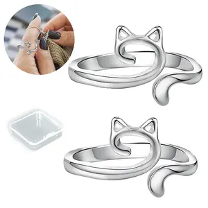 2 Count Adjustable Crochet Ring, Cat Design Knitting Loop Crochet Ring for Finger Yarn Guide with Box, Knitting Accessory for Crocheters Knitters
