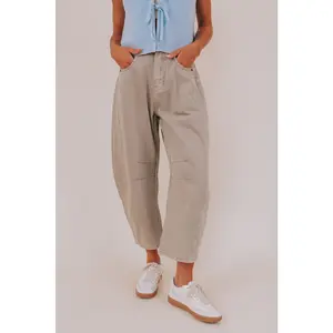 Keep Them Guessing Pants