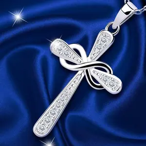 925 Silver Trendy Women's Cross Necklace - Eternal Cross Pendant with Sparkling Accents, Versatile Fashion Accessory for Christmas