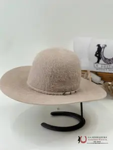 Rodeo King 10x Grizzly Open Crown Silverbelly Hat with 5" Crown & 4 1/4" Brim in Original Box & Silver Buckles