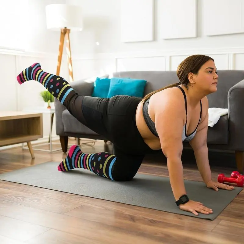 4PairsPlusSizeCompressionSocksforWomen&Men,ExtraWideCalf20-30mmhgKneeHighCompressionStockingsforCirculationSwellingSupport 4PairsPlusSizeCompressionSocksforWomen&Men,ExtraWideCalf20-30mmhgKneeHighCompressionStockingsforCirculationSwellingSupport