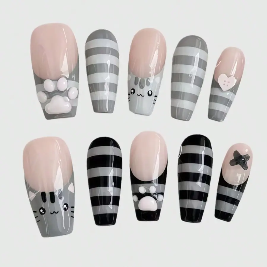 Y2K Millennial Star Cat Face Nails, Retro Polka Dot Striped Pop Art, Handmade Fake Nails, Almond Shape Nails, Decorative Nails, Nail Design, Casual Music Festival Date